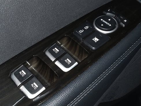 Used 2019 Kia Sorento EX image 27