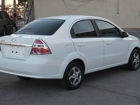 Used 2007 Chevrolet Aveo LS FWD image 8