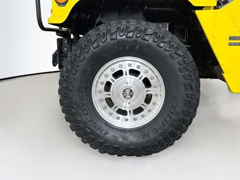 Used 2001 HUMMER H1 4-Door Open Top image 26