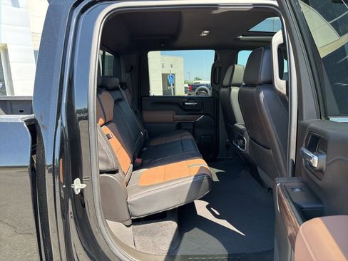 Used 2022 Chevrolet Silverado 3500 High Country AWD/4WD image 18