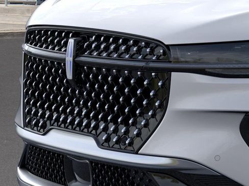 New 2026 Lincoln Nautilus Reserve image 46