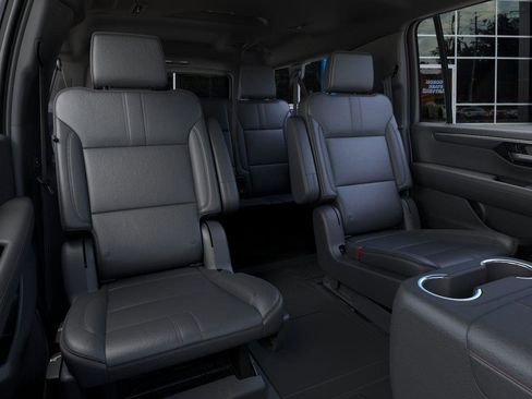 New 2026 Chevrolet Suburban RST image 17