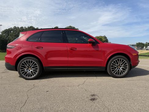 Used 2021 Porsche Cayenne AWD/4WD image 37