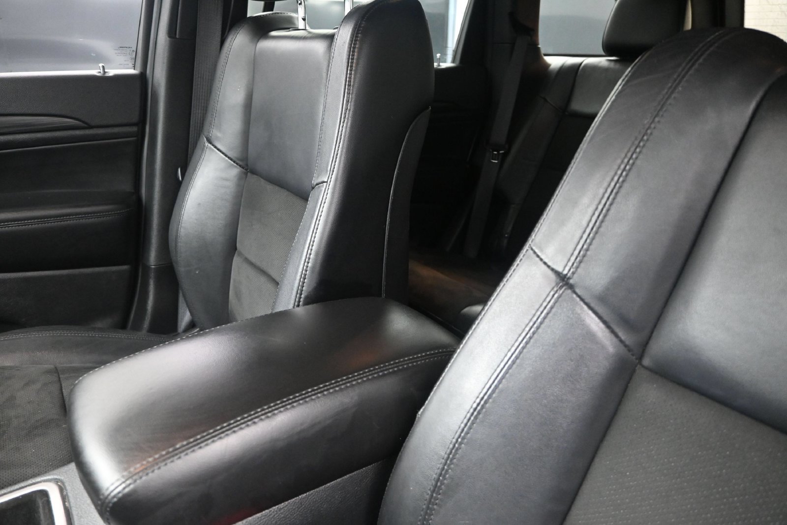 Used 2022 Jeep Grand Cherokee Laredo X RWD image 14