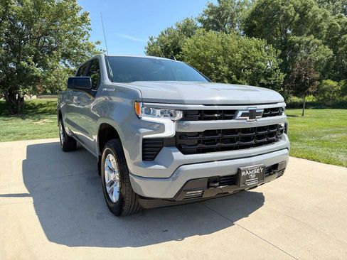 Used 2024 Chevrolet Silverado 1500 RST w/ Protection Package AWD/4WD image 8