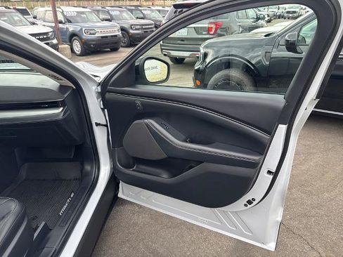 Certified 2023 Ford Mustang Mach-E Select RWD image 26