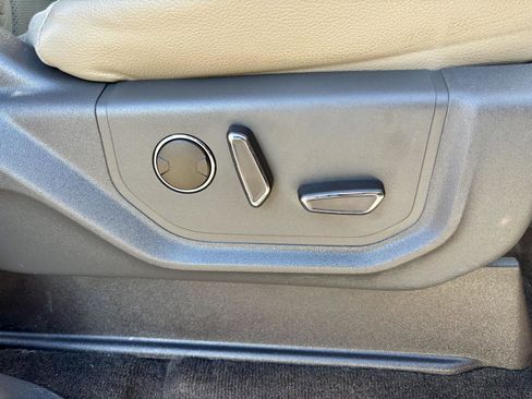 Used 2018 Ford Expedition Max Limited image 13