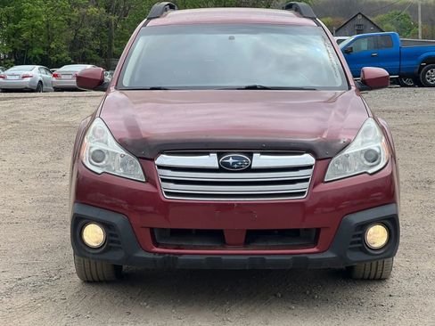 Used 2013 Subaru Outback 2.5i Premium AWD/4WD image 1