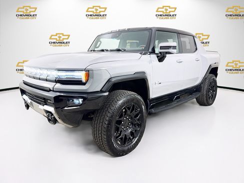 Used 2025 GMC Hummer EV 2X AWD/4WD image 3