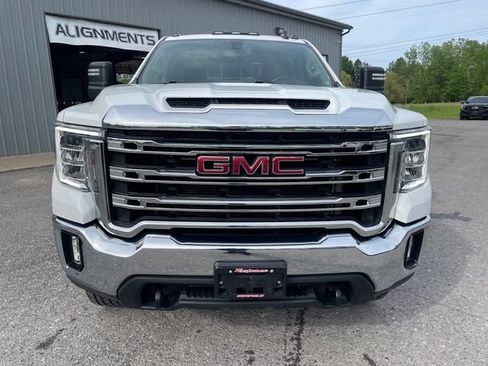 Used 2022 GMC Sierra 2500 SLE w/ SLE Convenience Package AWD/4WD image 2