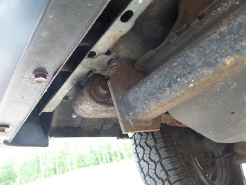 Used 1996 Jeep Cherokee SE image 37