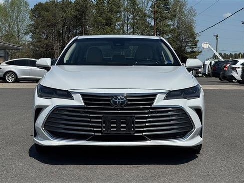 Used 2019 Toyota Avalon Limited w/ Advanced Safety Package image 3