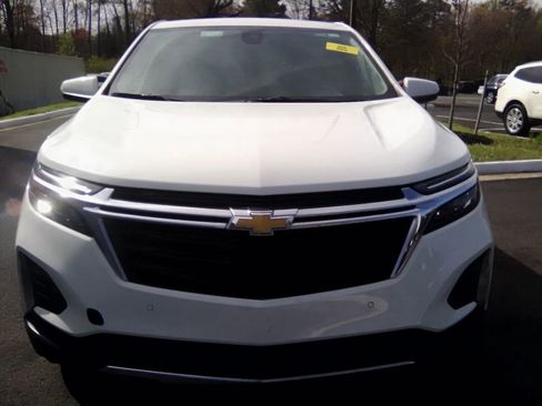 Used 2024 Chevrolet Equinox LT image 15
