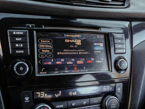 Used 2022 Nissan Rogue Sport SL image 31