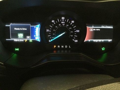 Used 2019 Ford Fusion SE image 7