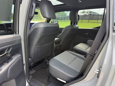 Certified 2024 Lexus GX 550 w/ Cold Area Package AWD/4WD image 29