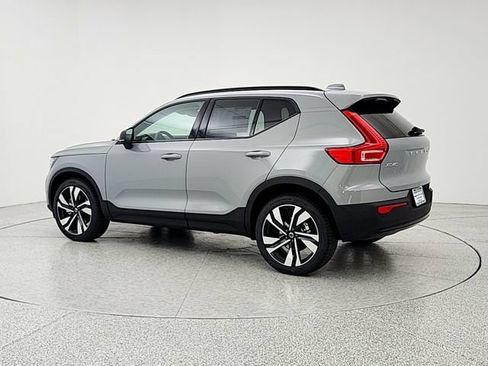 New 2026 Volvo XC40 B5 Plus w/ Climate Package AWD/4WD image 7