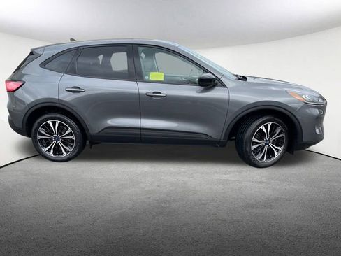 Certified 2021 Ford Escape SE w/ SE Sport Appearance Package image 16