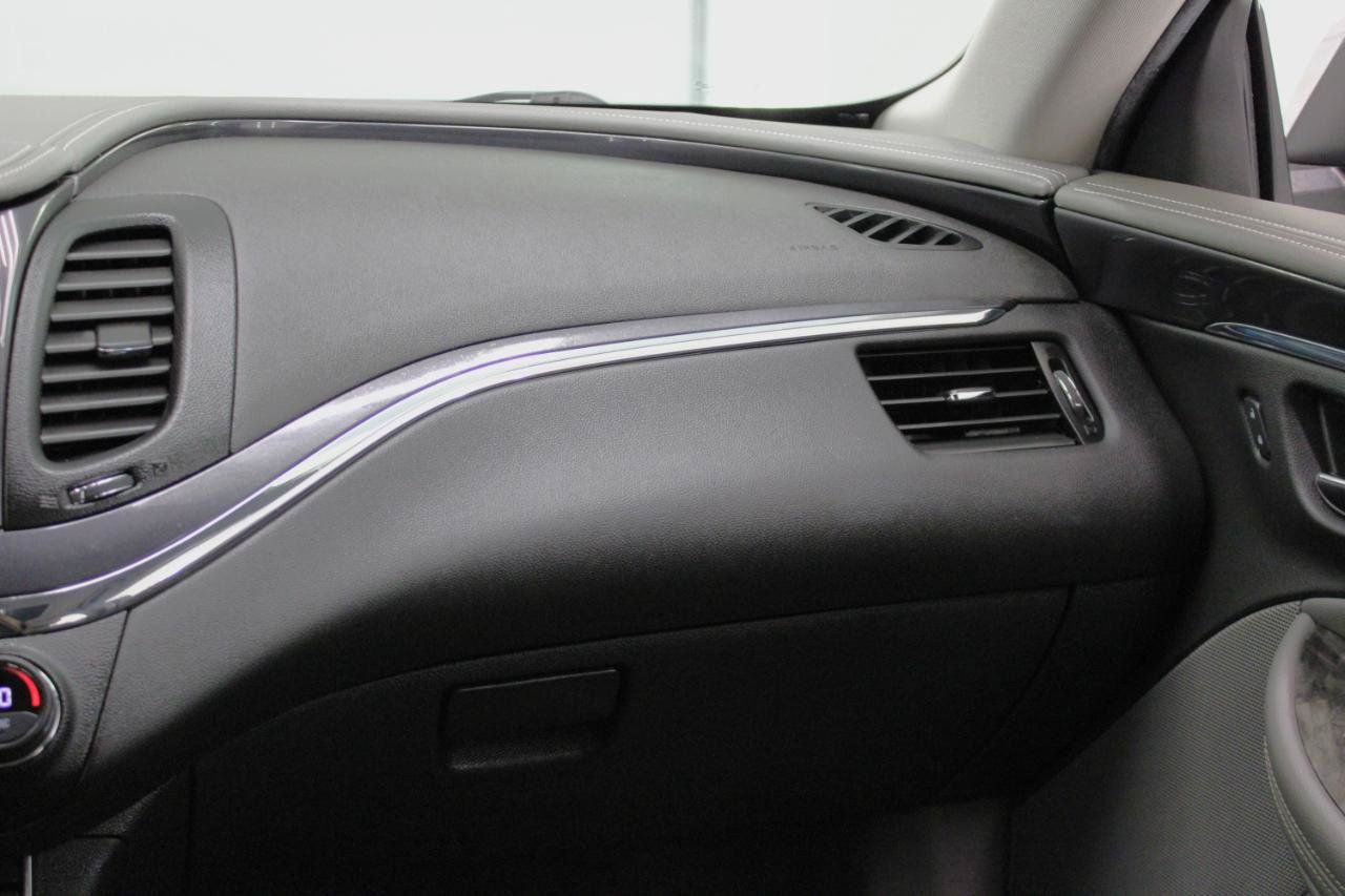 Used 2014 Chevrolet Impala LTZ FWD image 46