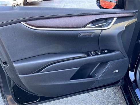 Used 2019 Cadillac XTS Luxury image 22