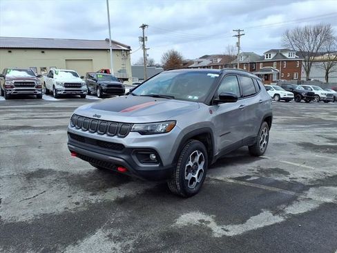 Certified 2022 Jeep Compass Trailhawk w/ Sun and Sound Group image 3