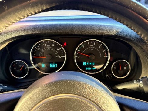 Used 2016 Jeep Wrangler Unlimited Sport w/ Connectivity Group image 20