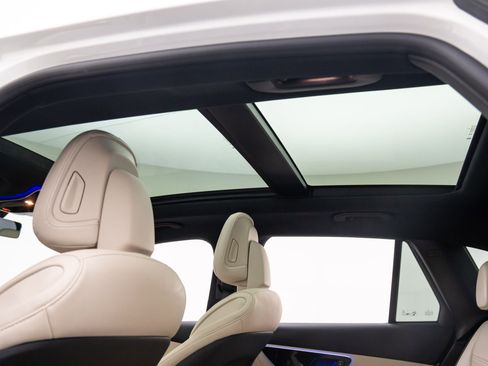 Certified 2025 Mercedes-Benz GLC 300 4MATIC image 18