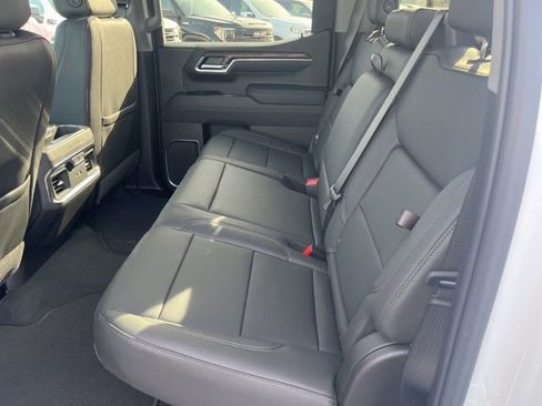 New 2026 GMC Sierra 1500 SLT w/ SLT Premium Plus Package image 18