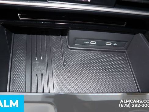 Used 2025 Volkswagen Atlas Cross Sport SE FWD image 38