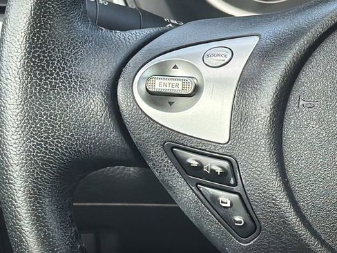 Used 2019 Nissan Sentra SR FWD image 22