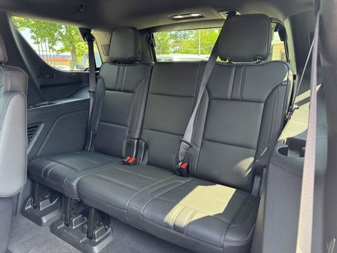 Used 2021 Chevrolet Tahoe RST w/ Luxury Package RWD image 10