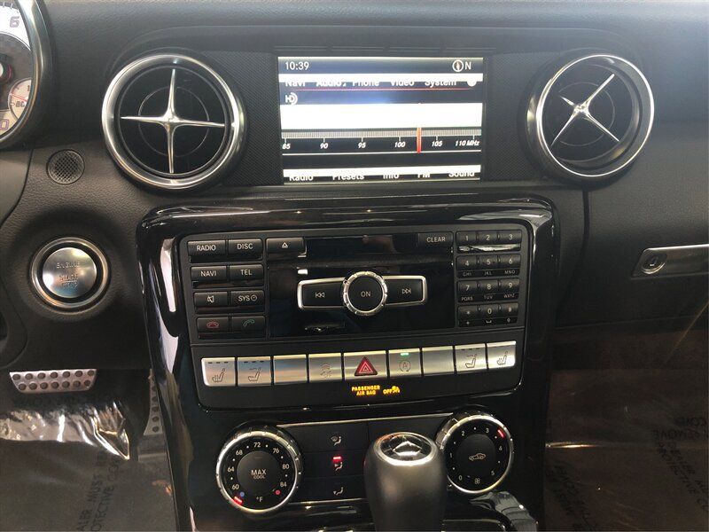 Used 2015 Mercedes-Benz SLK 350 image 12