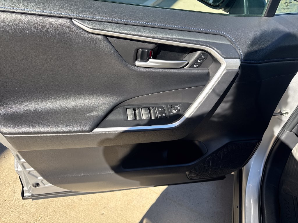 Certified 2023 Toyota RAV4 XSE AWD/4WD image 10