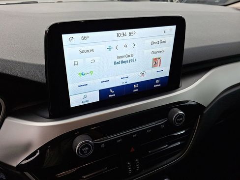 Used 2020 Ford Escape SEL image 18