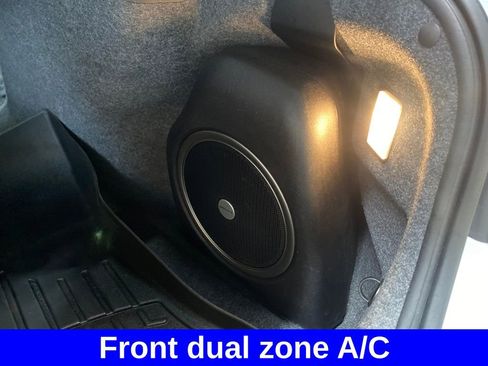 Used 2021 Dodge Charger SXT w/ Driver Convenience Group image 14