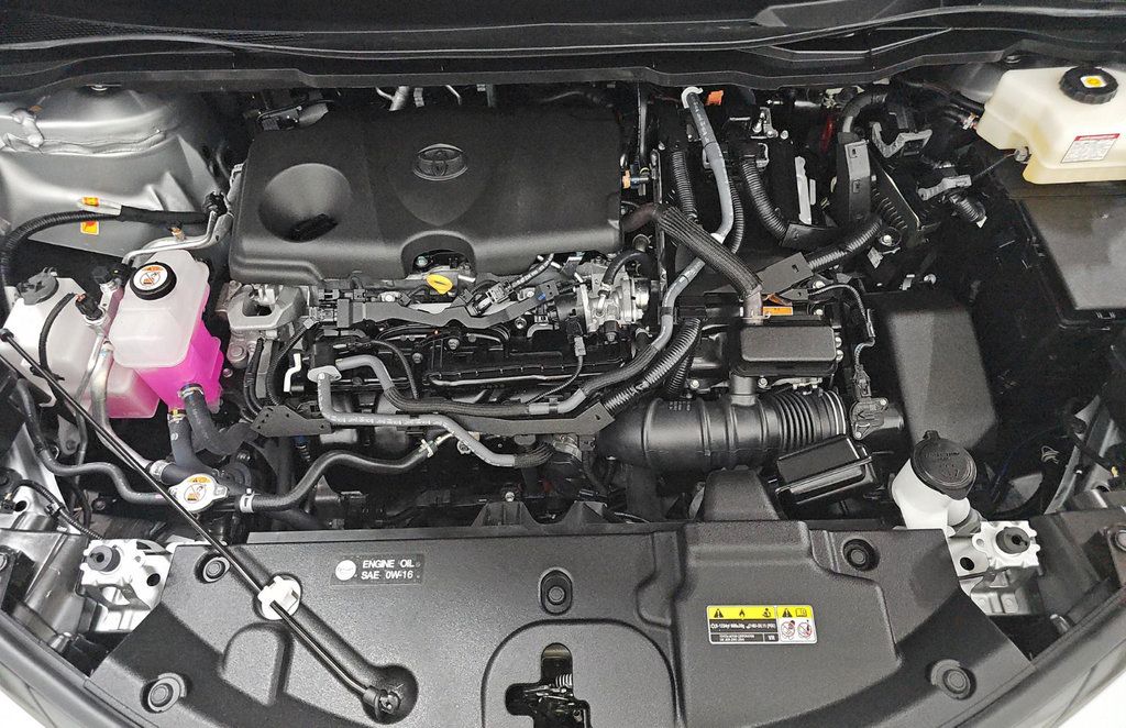 Used 2025 Toyota Sienna XSE FWD image 16