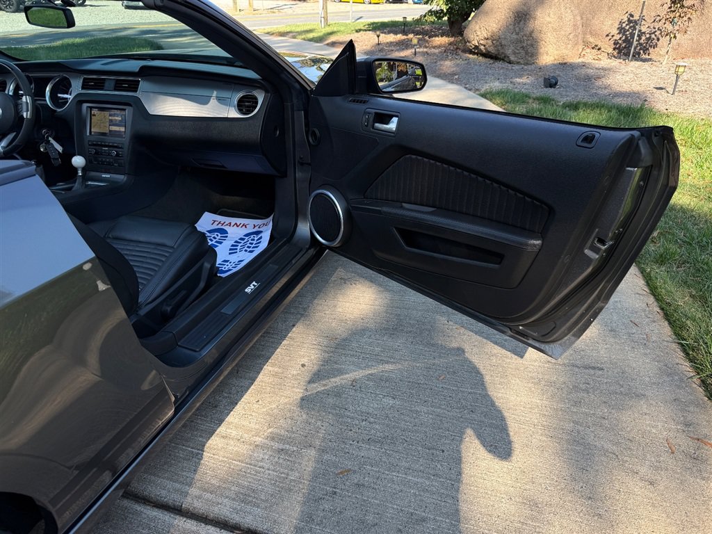 Used 2013 Ford Mustang Shelby GT500 RWD image 53