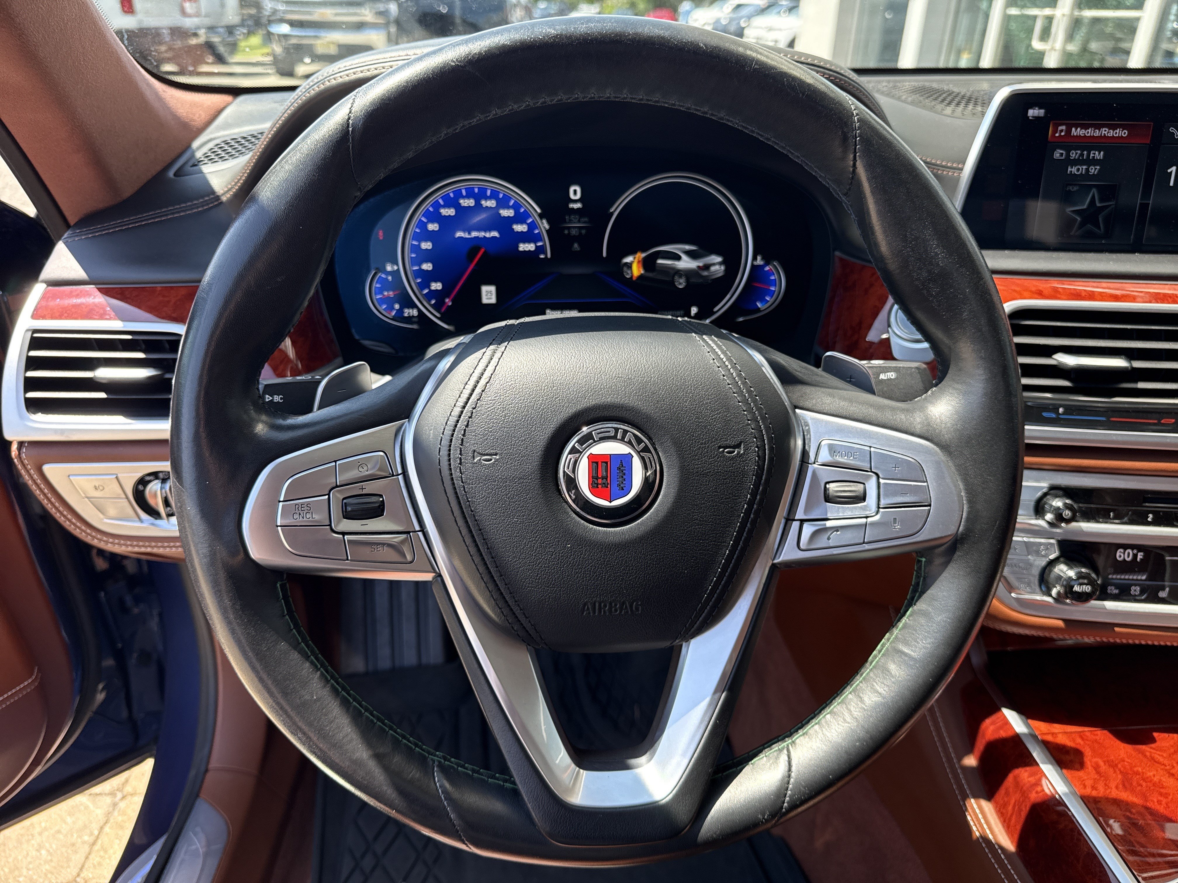 Used 2018 BMW ALPINA B7 xDrive AWD/4WD image 18