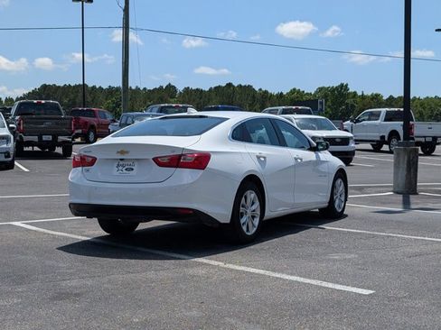 Used 2024 Chevrolet Malibu LT FWD image 5