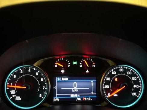 Used 2023 Chevrolet Equinox RS w/ LPO, Floor Liner Package FWD image 13