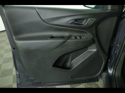 Used 2022 Chevrolet Equinox LT image 19