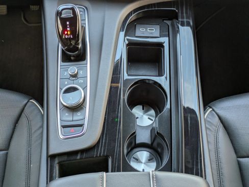 Used 2024 Cadillac Escalade Sport w/ LPO, ONYX Package image 6