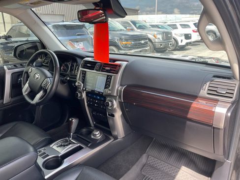 Used 2023 Toyota 4Runner Limited AWD/4WD image 18