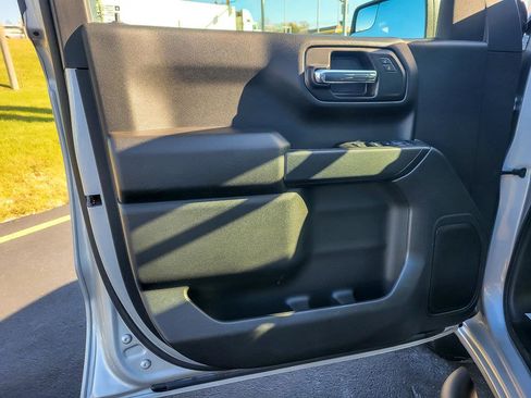 Certified 2022 Chevrolet Silverado 1500 Custom w/ Rally Edition image 17