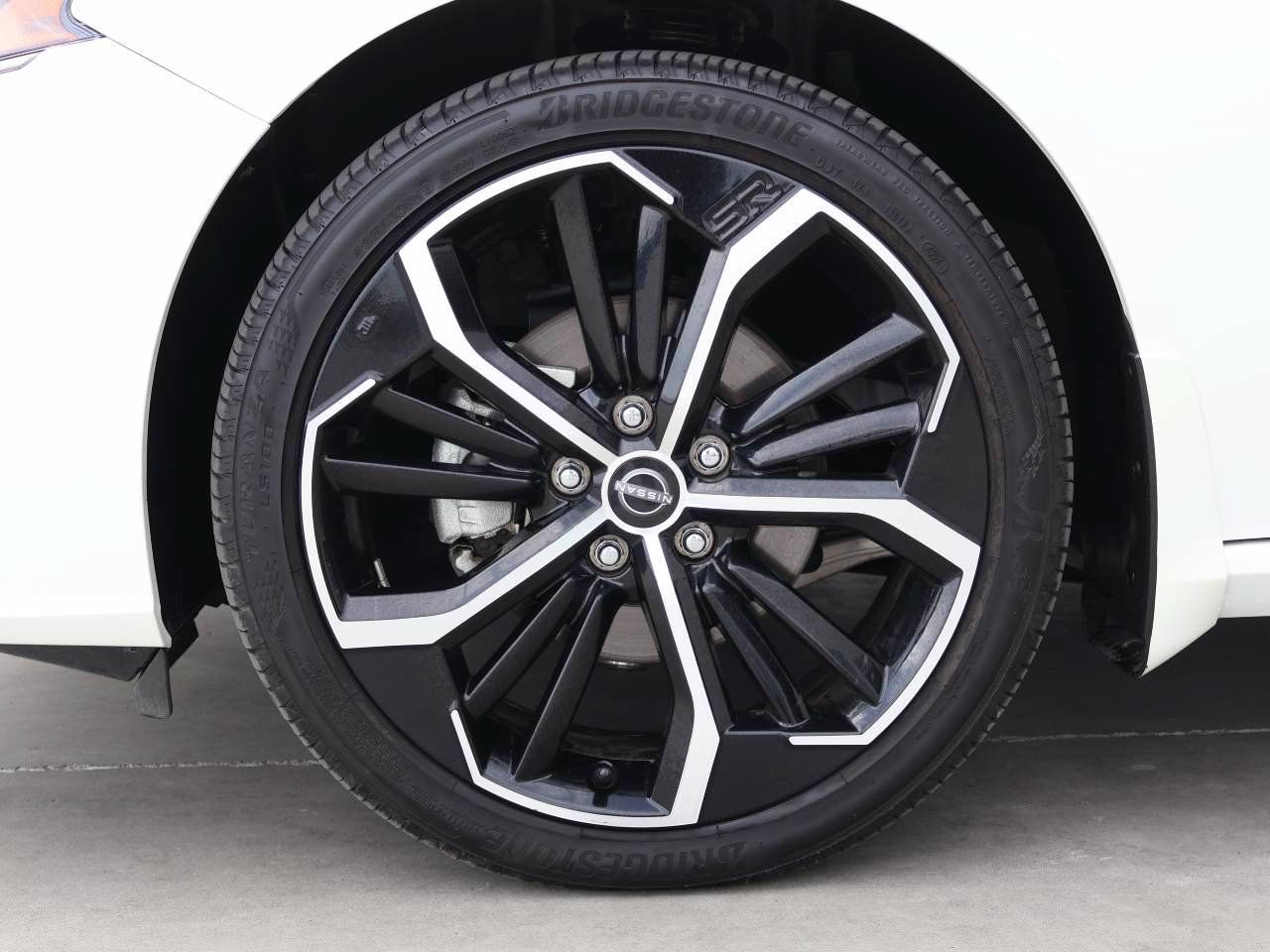 Used 2025 Nissan Altima 2.5 SR FWD image 6
