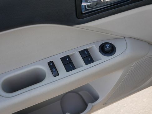 Used 2009 Ford Fusion SE image 19