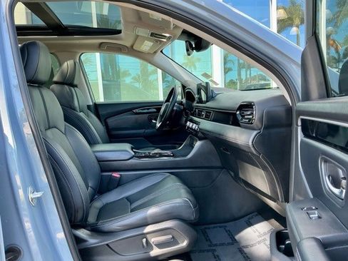 Used 2023 Honda Pilot Touring image 18