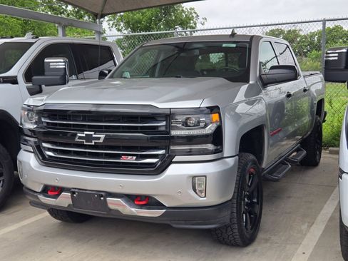 Used 2018 Chevrolet Silverado 1500 LTZ Z71 w/ Redline Edition AWD/4WD image 3