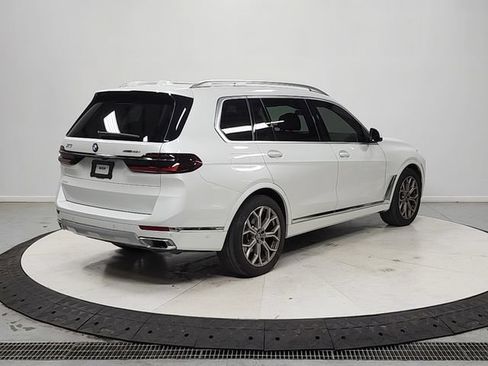 Used 2024 BMW X7 xDrive40i w/ Executive Package AWD/4WD image 8