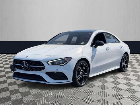 Used 2023 Mercedes-Benz CLA 250 4MATIC image 2
